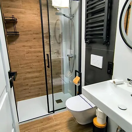 Kwatera prywatna La I *